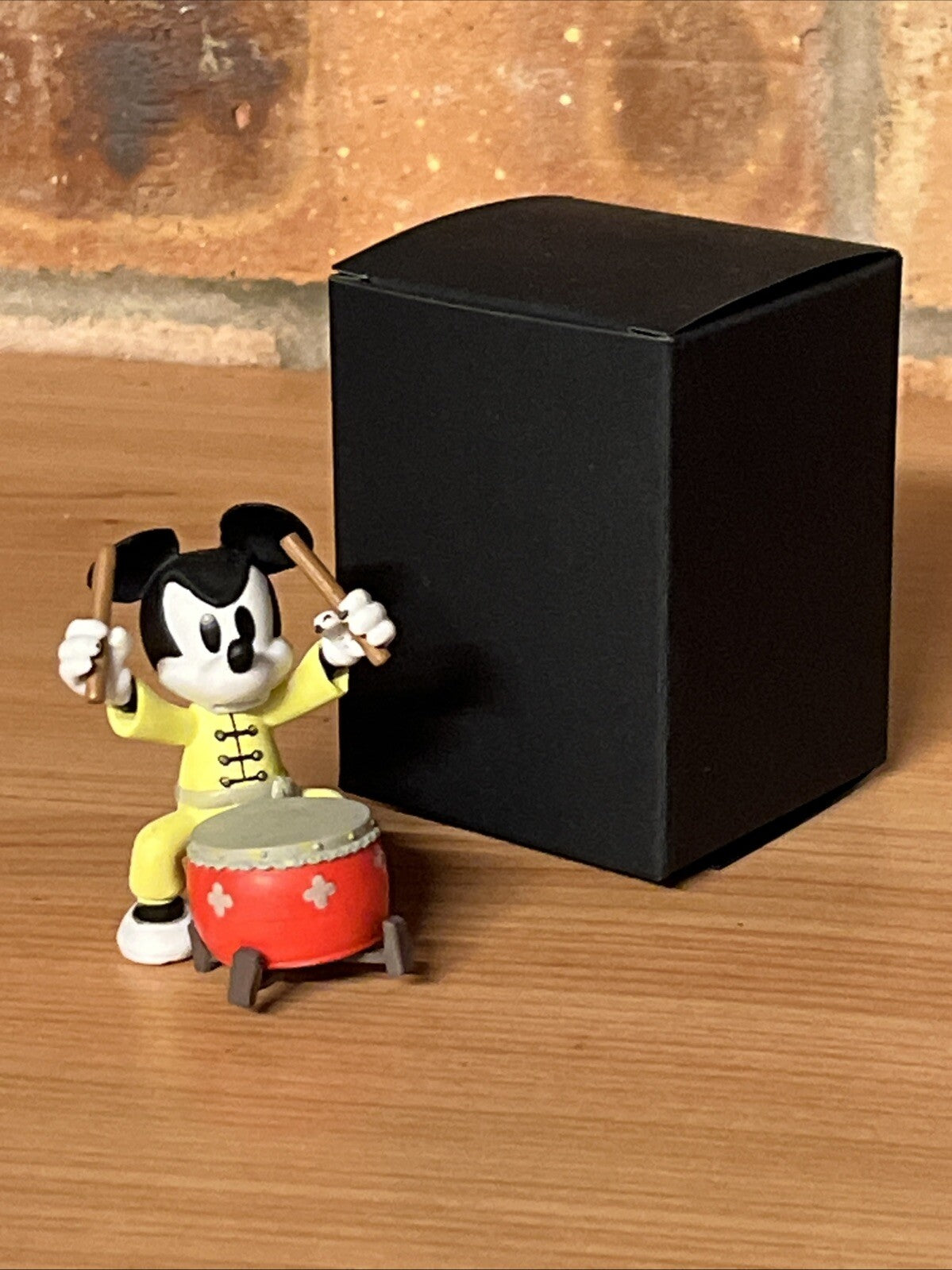 Disney Kung Fu Mickey Mouse Figure Series - Drummer Mickey Bruce Lee 6cm Giftbox0