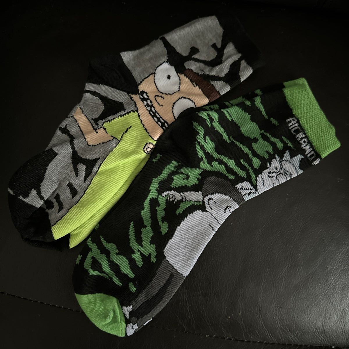 2 Pairs Rick And Morty Socks One Size 4-10 Eu 37-45 Great Gift Uk Stock New2