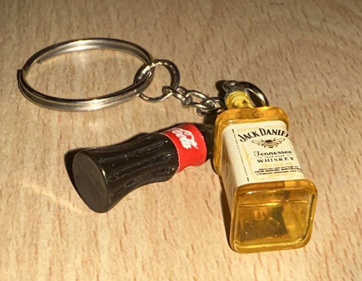 Jack Daniel's Honey Coke Bottle 3D Keyring Novelty Drink Keychain Party Gift1