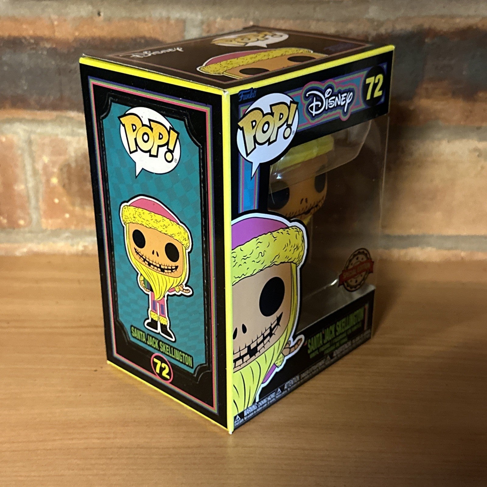 Funko POP! Disney NBC - Santa Jack Skellington (Blacklight) FUNKO SHOP EXCLUSIVE