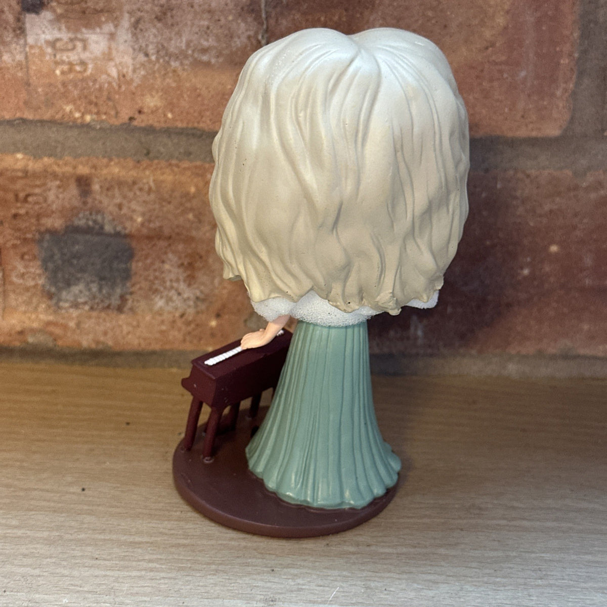 Taylor Swift With Piano Resin Figure Doll Decor Item Pop Music Merch Singer3