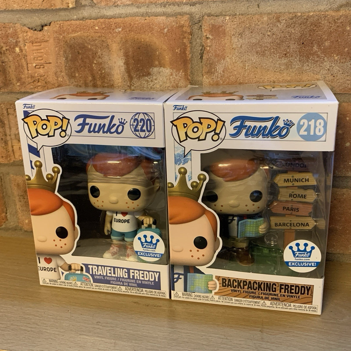 Funko POP - Traveling 220 & Backpacking 218 Freddy - Funko Exclusive Travel Gift1