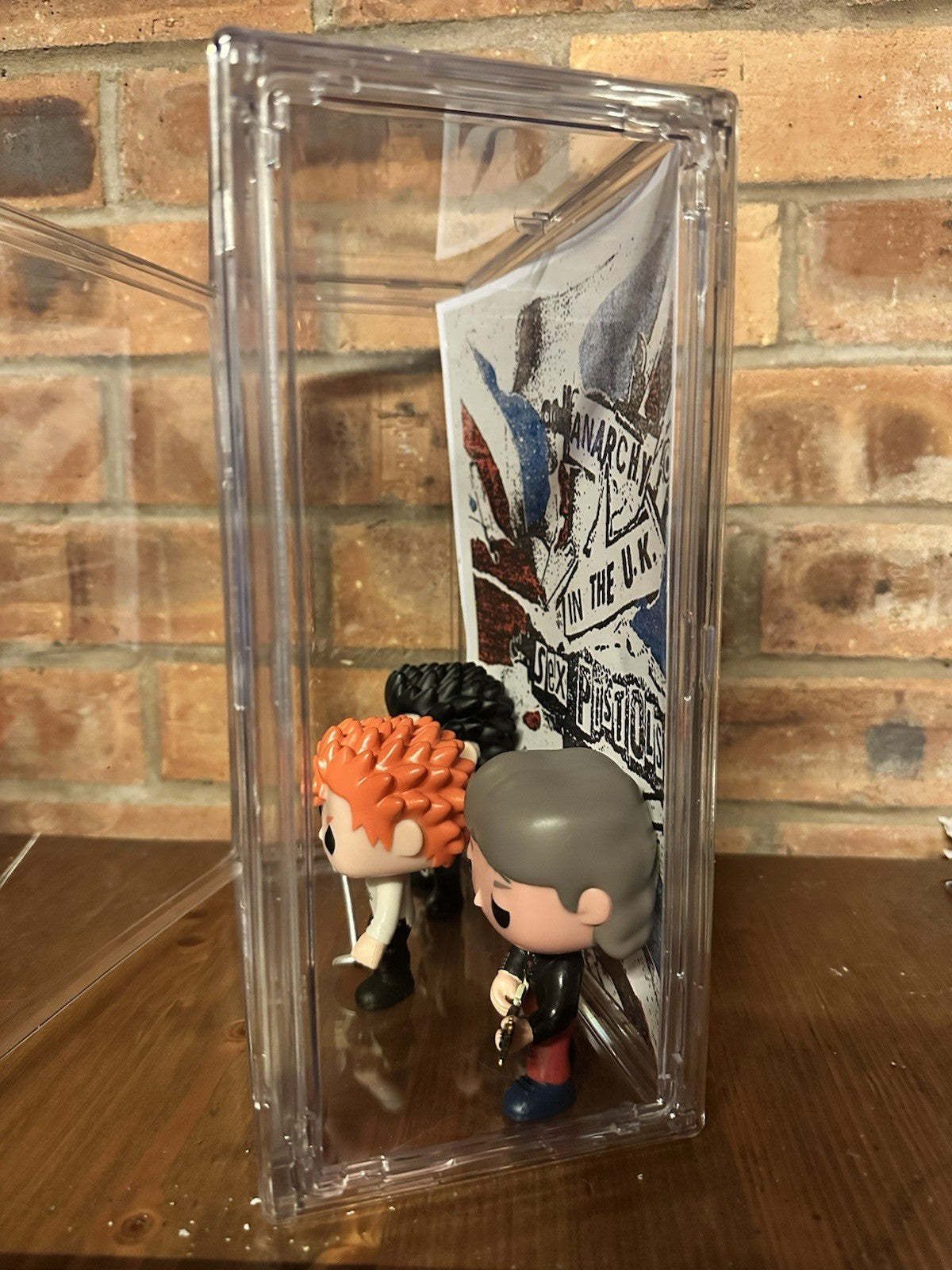 Custom Vinyl Sex Pistols Rotten Sid Vicious Figures & Hard Display Case Punk