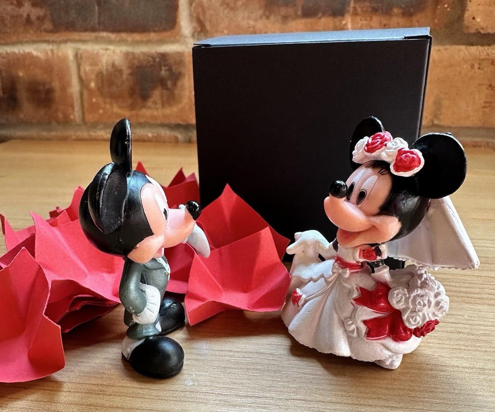Disney Mickey And Minnie Mouse Bride & Groom Wedding Cake Topper Gift Boxed 7cm