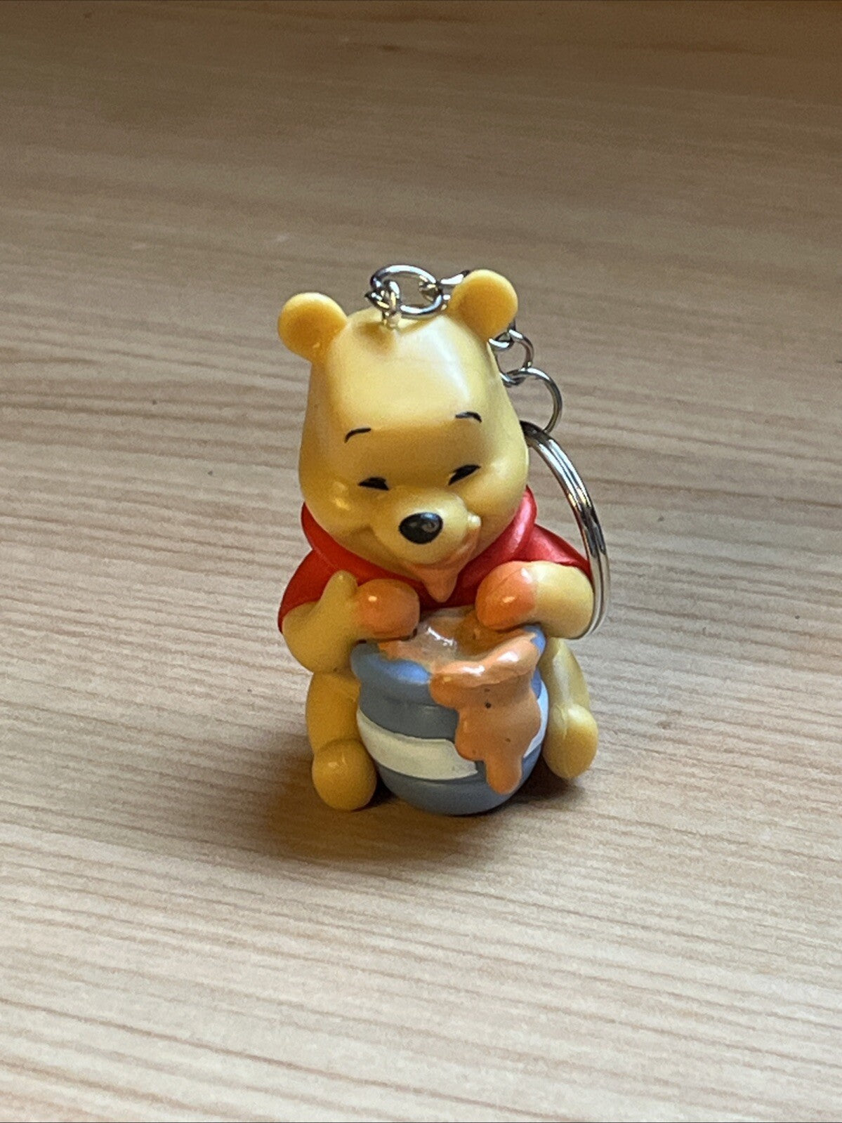 Disney Pooh Bear Honey Pot Winnie the Pooh 3D Keychain Keyring Free Gift Bag0