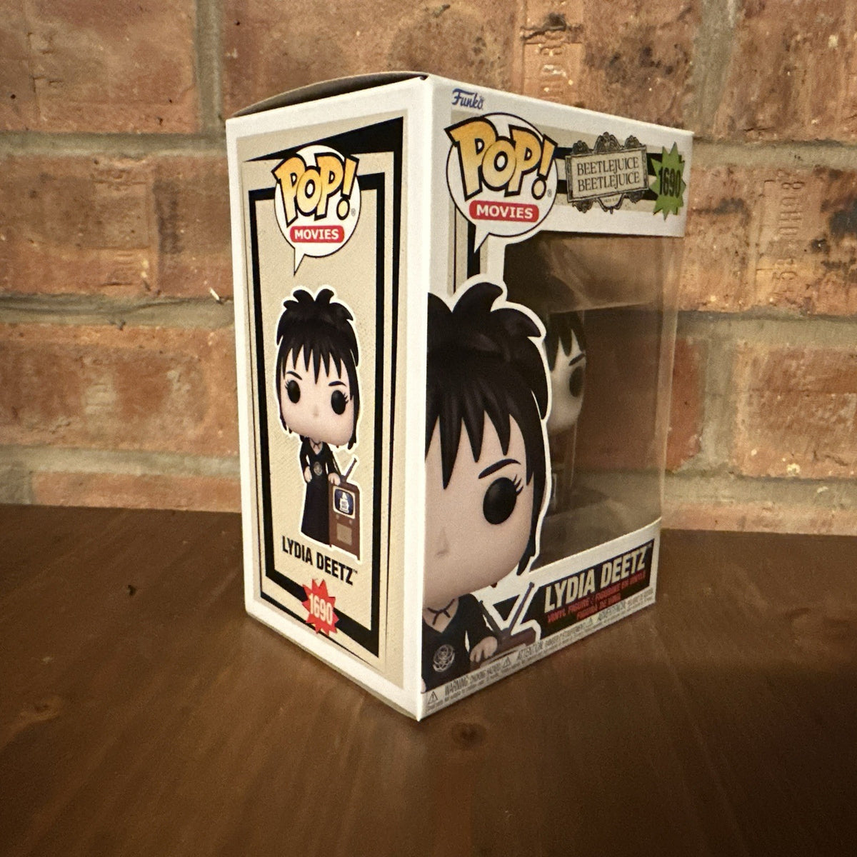 Beetlejuice 2 Lydia Deetz with TV Funko Pop! Vinyl Figure #1690 New Bj2