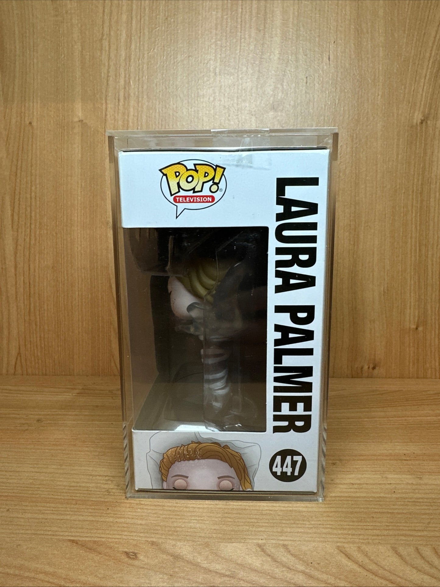 Funko Pop! TWIN PEAKS Laura Palmer Vinyl Figure #447 in hard stack case VAULTED Lynch