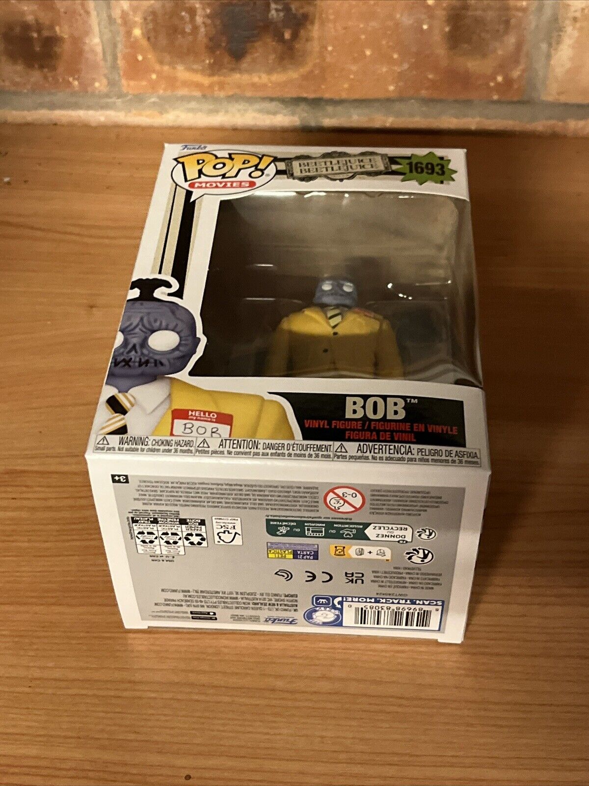 Beetlejuice 2 Bob Yellow Suit Funko Pop! Vinyl Figure #1693 In Stock End Feb - SOScollectible