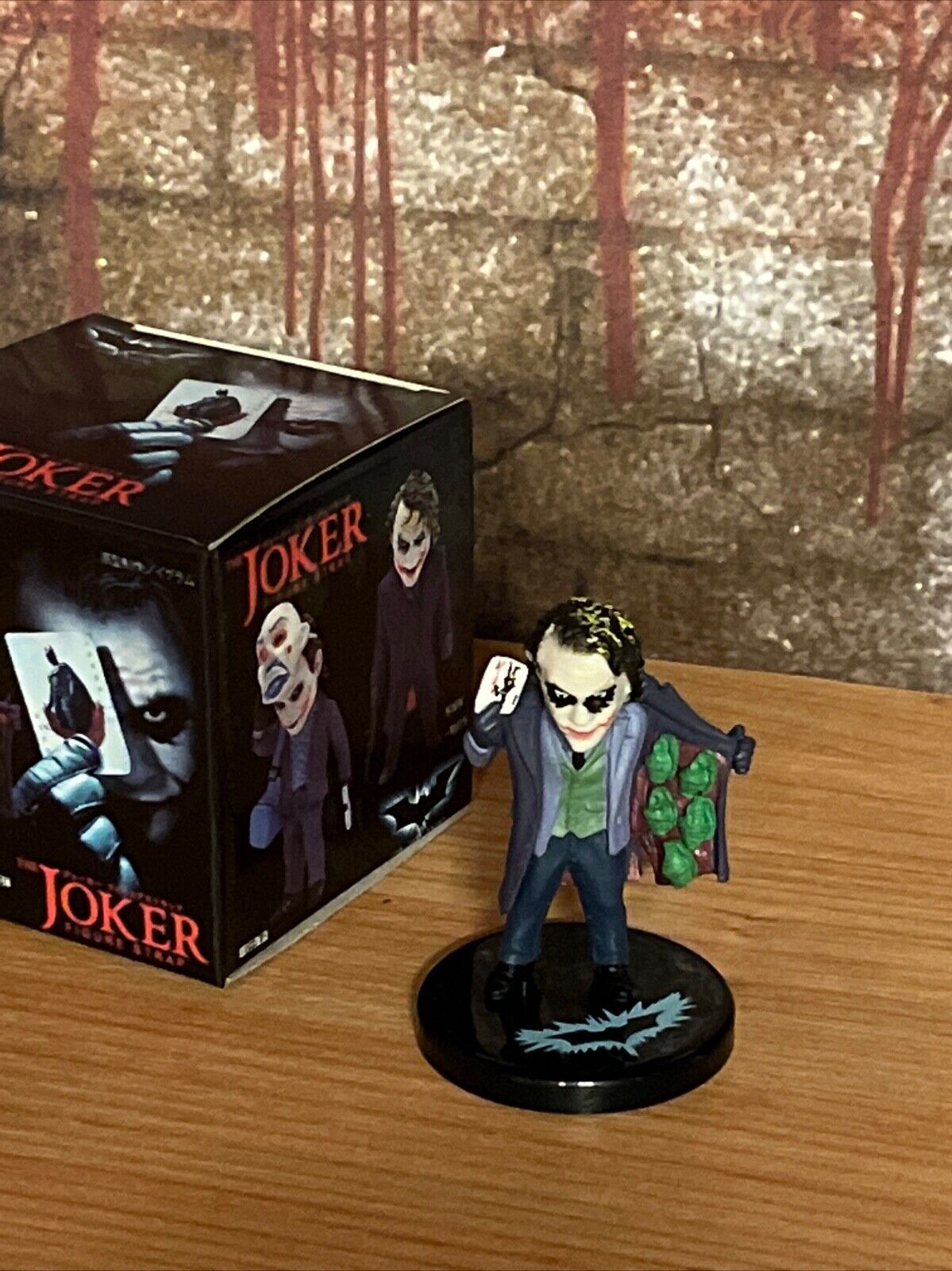 Boxed DC heath ledgers Joker action figures Batman collection perfect Xmas gifts - SOScollectible