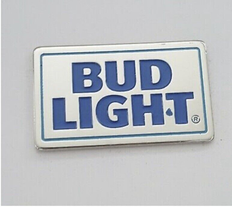 Bud Light Pin Badge Brand New Brew Beer Gift Budweiser Bar - SOScollectible