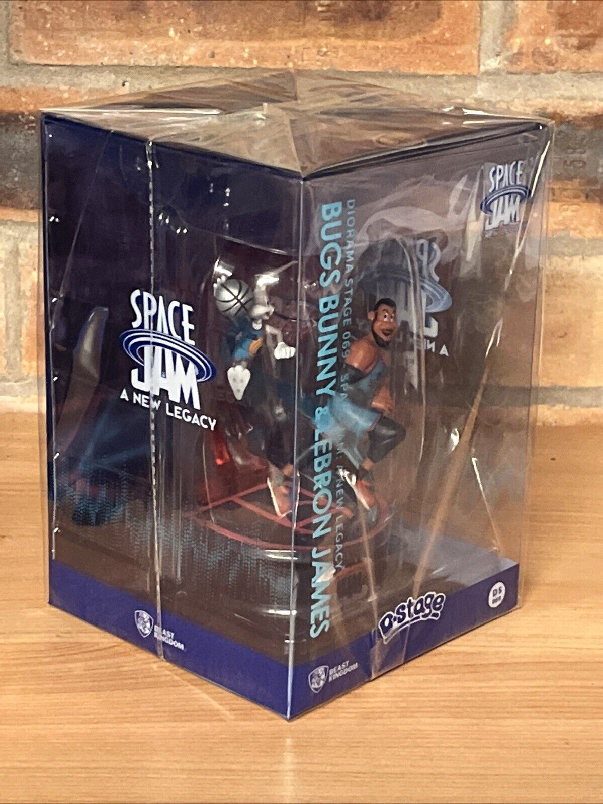 D - STAGE Beast Kingdom SPACE JAM 2 BUG BUNNY + LEBRON BRAND NEW Movie Basketball - SOScollectible