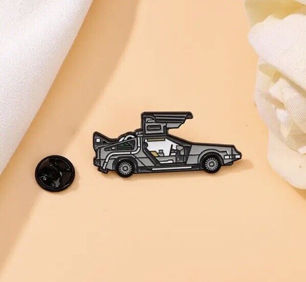 DeLorian pin badge Time machine car Back to the future Metal Enamel Limited - SOScollectible