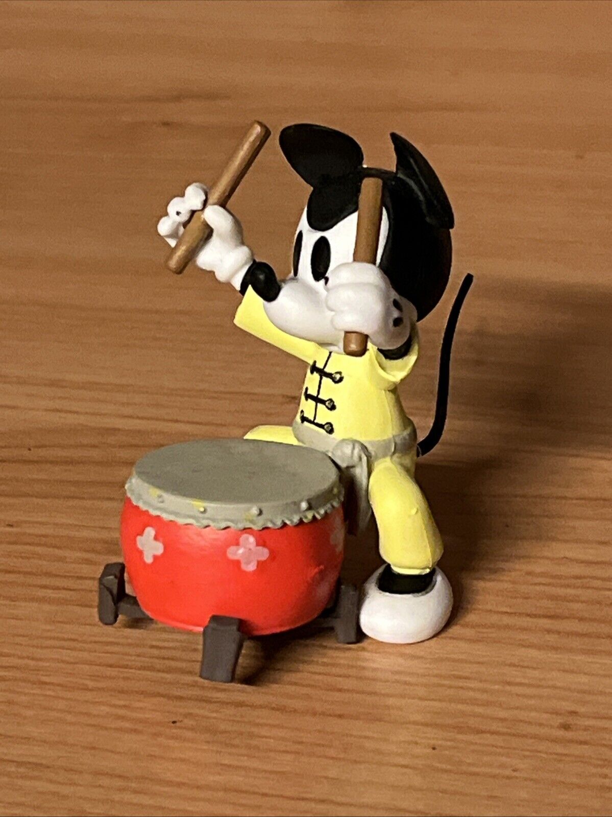 Disney Kung Fu Mickey Mouse Figure Series - Drummer Mickey Bruce Lee 6cm Giftbox - SOScollectible