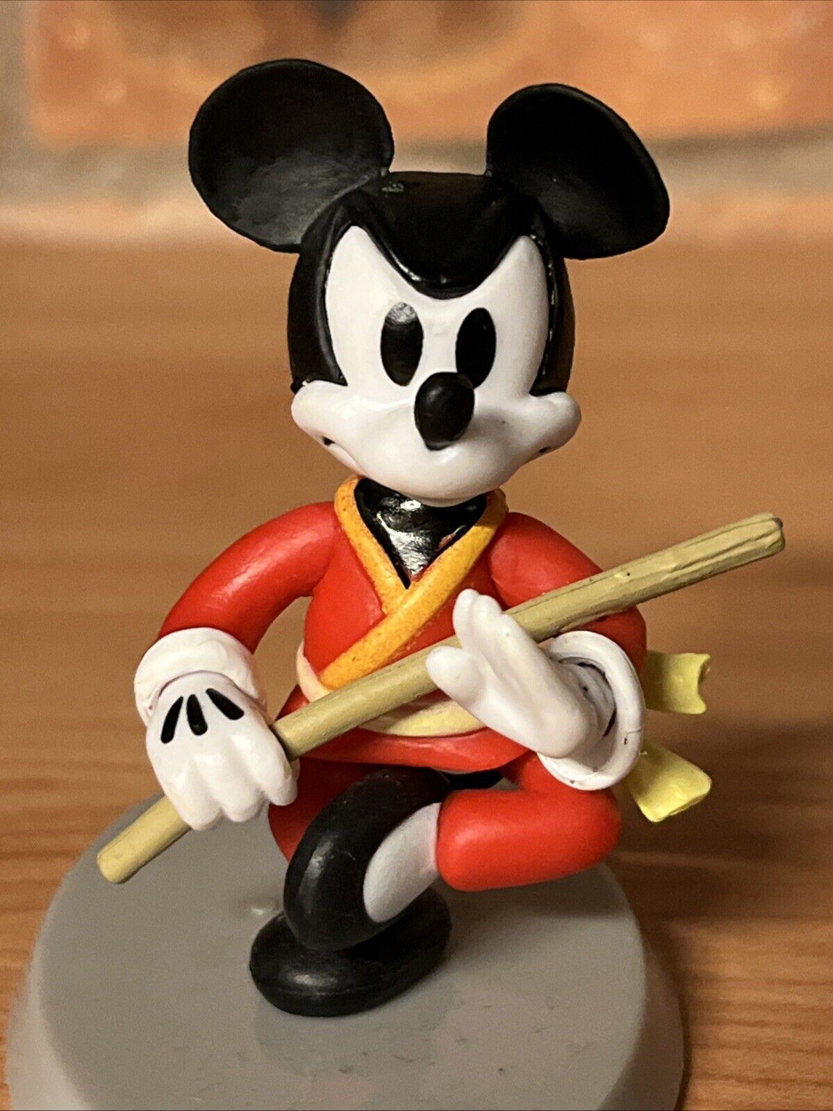 Disney Kung Fu Mickey Mouse Figure Series - Stick Fighting Bruce Lee 6cm In Box - SOScollectible