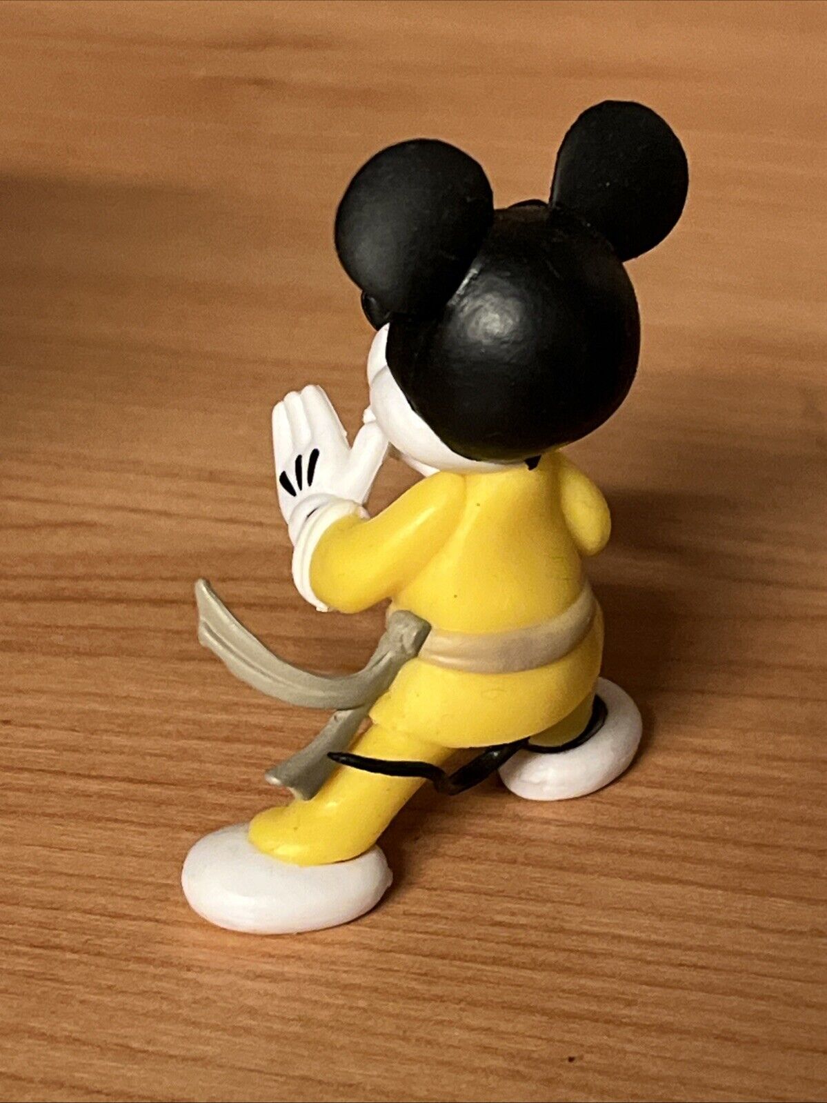 Disney Kung Fu Mickey Mouse Figure Series Yellow Suit Bruce Lee 6cm In Gift Box - SOScollectible