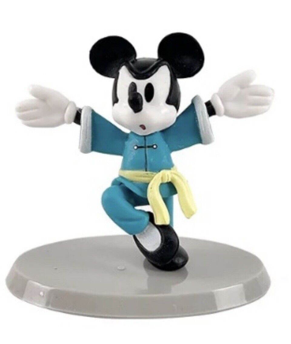 Disney Kung Fu Mickey Mouse Figure Series - Yoga Pose Bruce Lee 6cm In Gift Box - SOScollectible