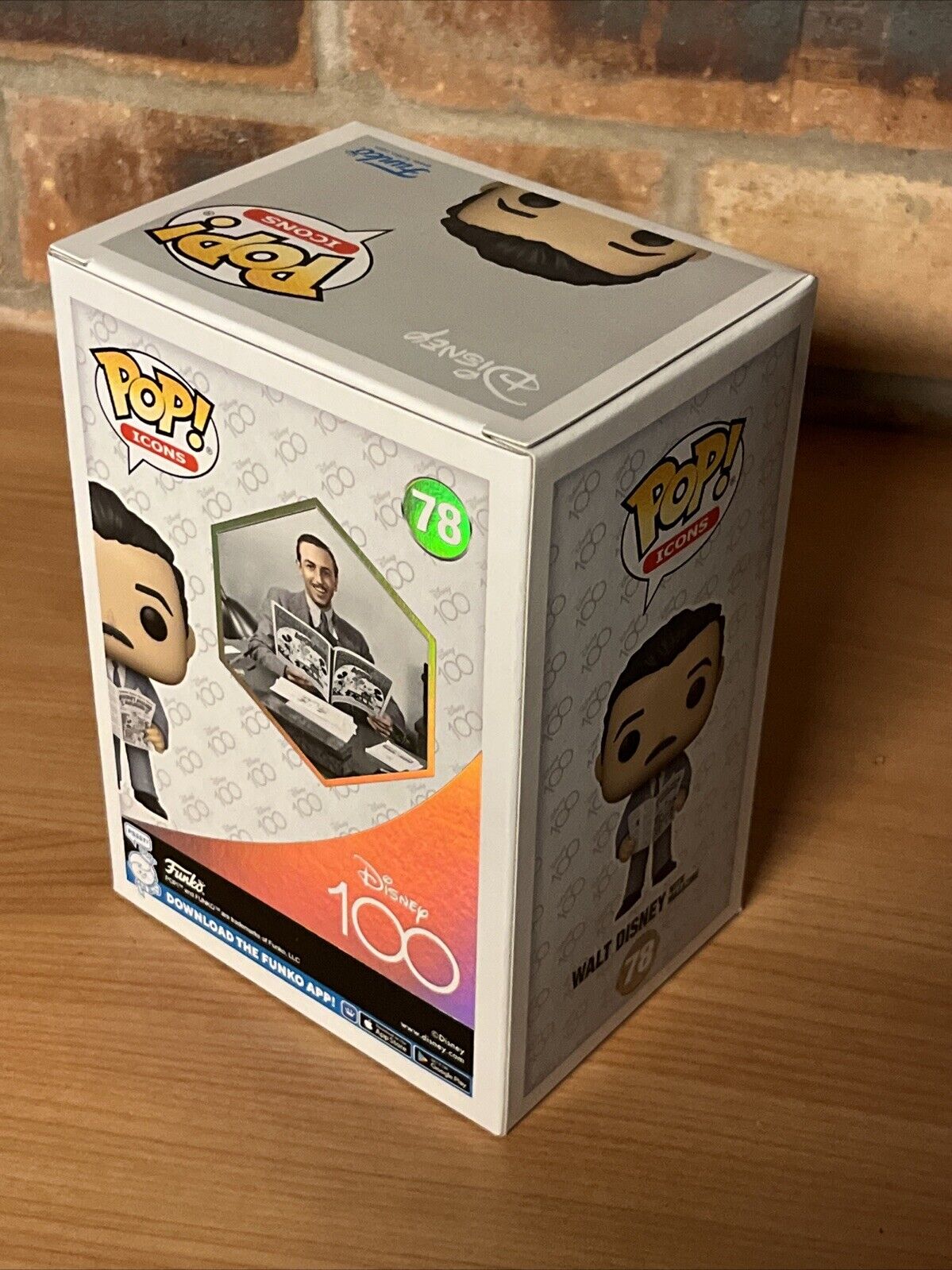 Funko Pop! Disney 100 ICONS #78 WALT DISNEY with Magazine Vinyl Cult - SOScollectible