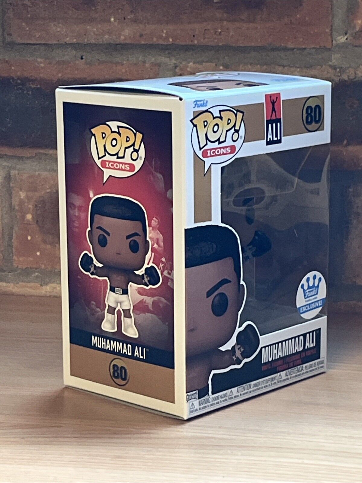 FUNKO POP! MUHAMMAD ALI ARMS OUT Ltd Ed Exc Boxing Legend Cult In Stock Now - SOScollectible