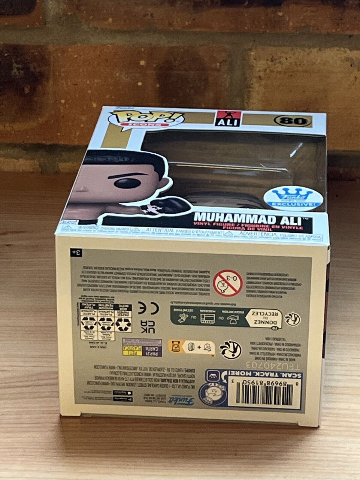 FUNKO POP! MUHAMMAD ALI ARMS OUT Ltd Ed Exc Boxing Legend Cult In Stock Now - SOScollectible