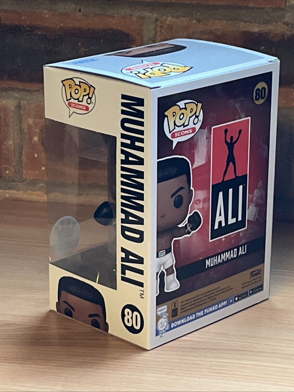 FUNKO POP! MUHAMMAD ALI ARMS OUT Ltd Ed Exc Boxing Legend Cult In Stock Now - SOScollectible