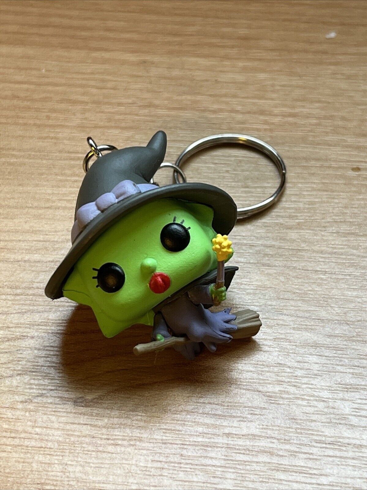 Funko THE SIMPSONS TREEHOUSE OF HORROR WITCH MAGGIE Key Ring Keyring gift bag - SOScollectible