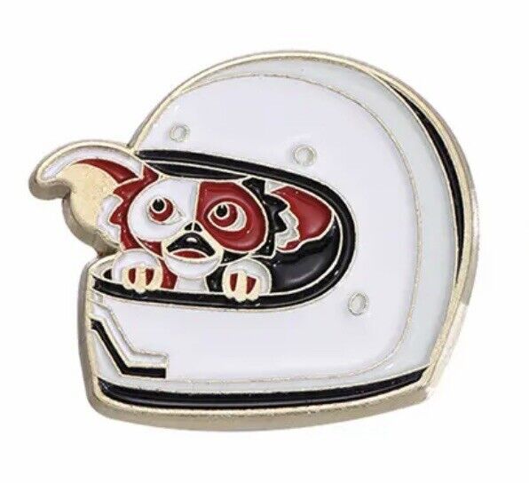 Gremlins Gizmo In Crash Helmet Metal Enamel Pin Badge Brooch Gift bag Collect - SOScollectible