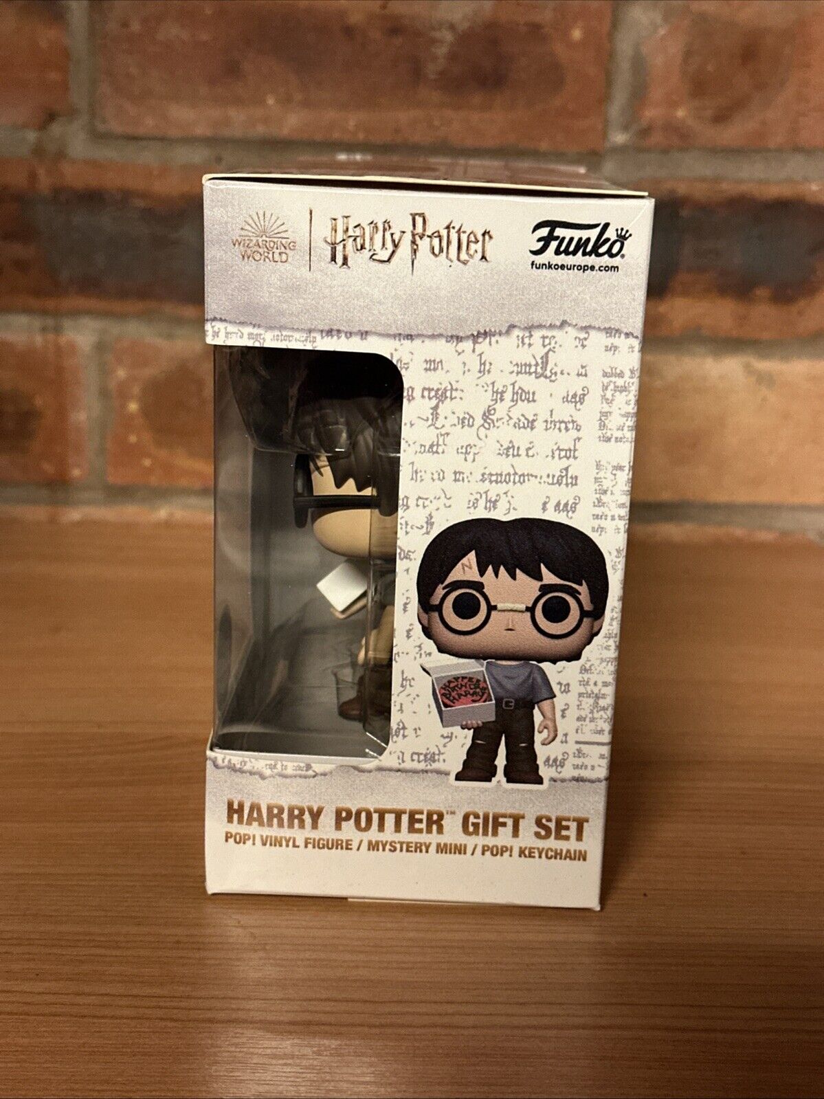 Harry Potter Funko Pop Gift Set Harry Potter Birthday Cake Ltd Ed Mystery Mini - SOScollectible