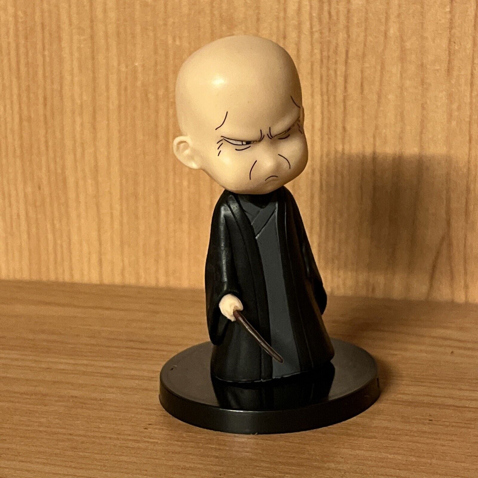 HARRY POTTER Voldemort 8cm VINYL FIGURE NEW With Stand Wand Collect gift box - SOScollectible