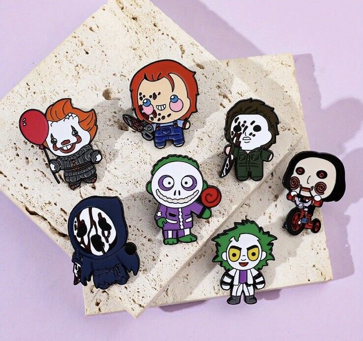 Horror Pin Set x7 Chucky Billy IT Myers Beetle juice Scream Pin Badge gift bag - SOScollectible