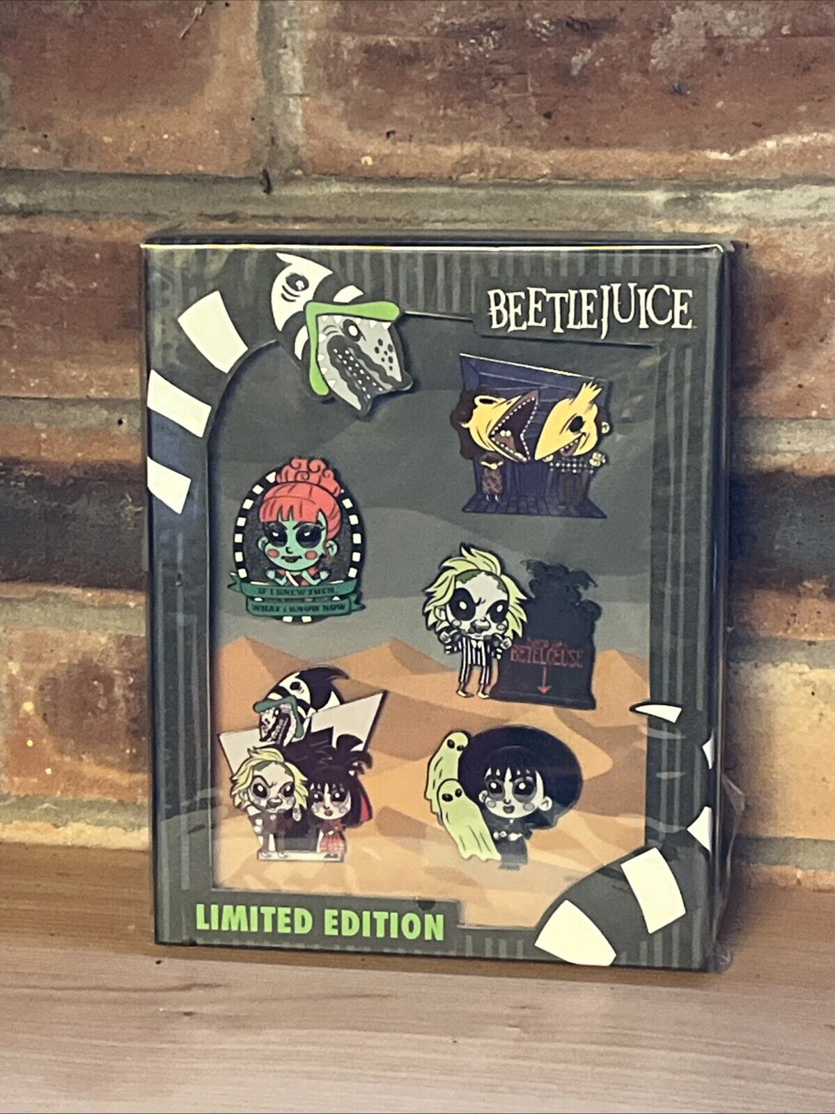 NEW Loungefly Funko BEETLEJUICE 2020 SUMMER CONVENTION SDCC 5 - PC LE 600 PIN SET - SOScollectible