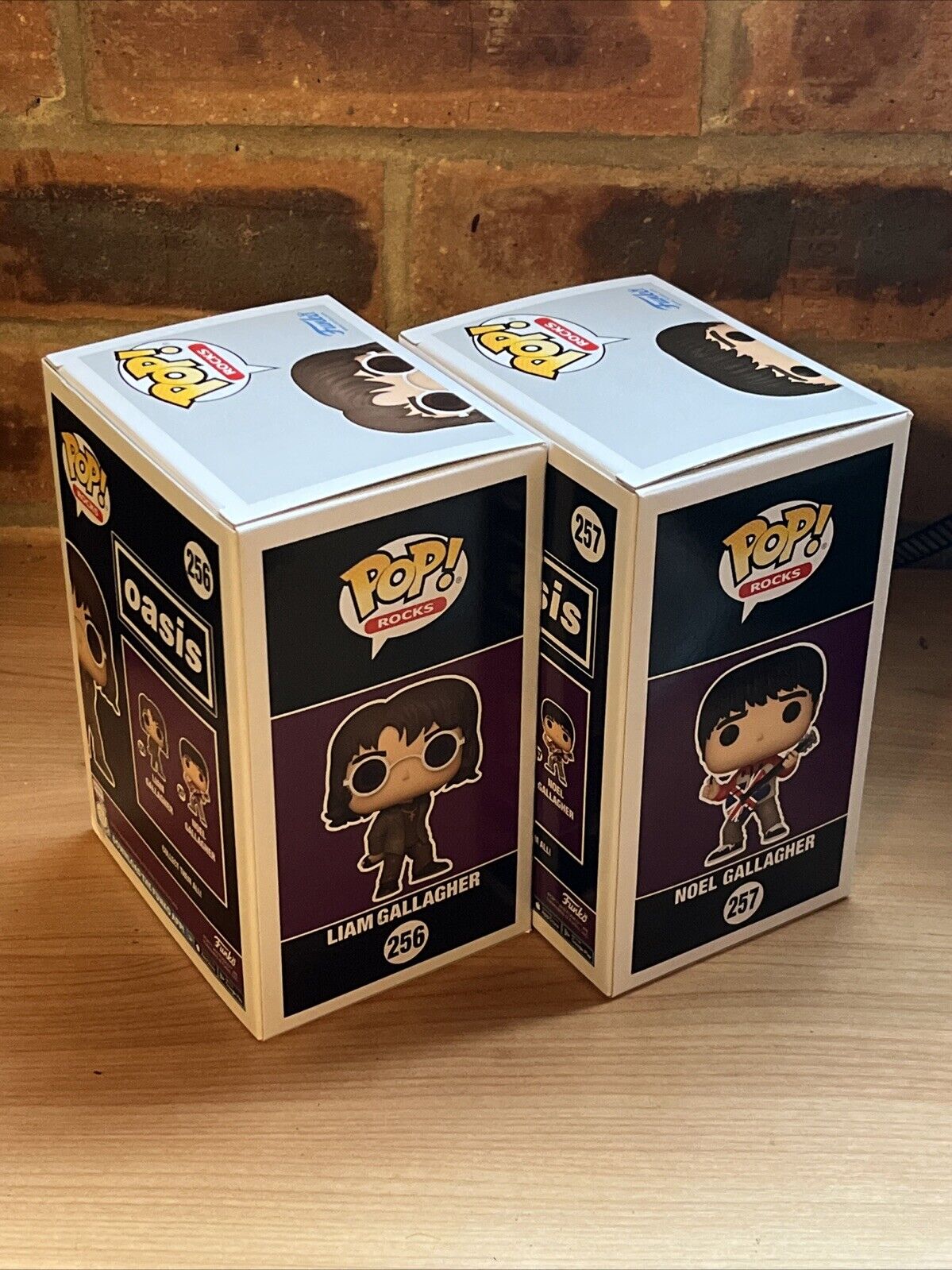 Oasis Liam And Noel Gallagher Funko Pop #256 & #257 Set Guitar In Stk Now Live - SOScollectible