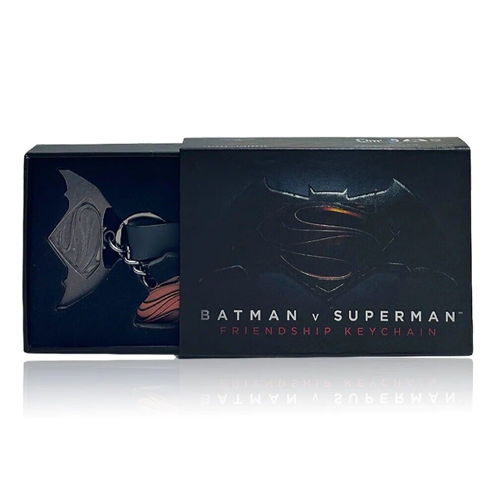 OFFICIAL BATMAN Vs SUPERMAN MOVIE METAL KEYCHAIN KEY RING By QMX BRAND Gift box - SOScollectible