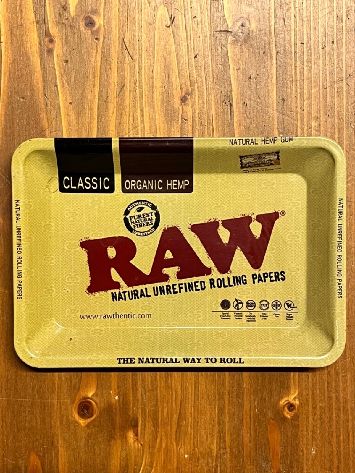 RAW Materials & merchandise Classic / refined / tins / trays / papers/ tips new - SOScollectible