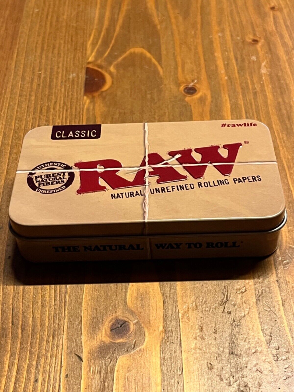 RAW Materials & merchandise Classic / refined / tins / trays / papers/ tips new - SOScollectible