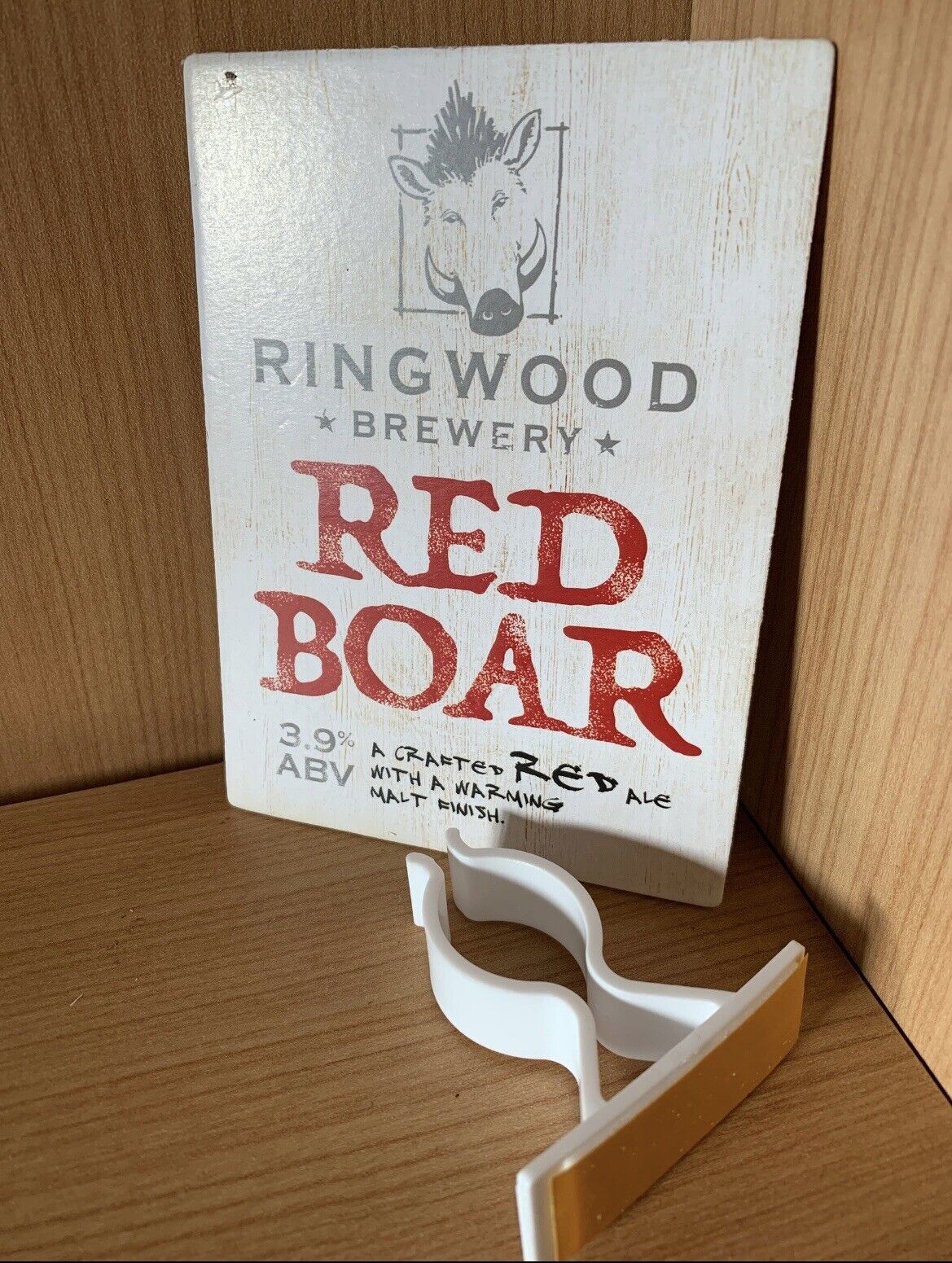 RINGWOOD PUMP CLIP - RED BOAR PUB HOME BAR BADGE BEER BITTER MaN Cave - SOScollectible