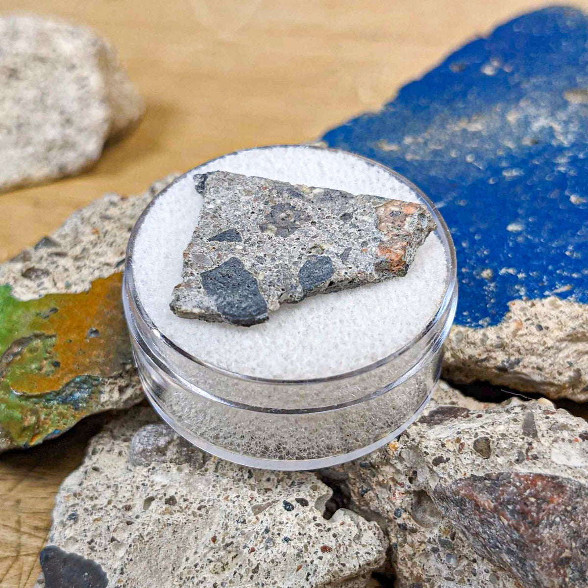 Mini Museum A Piece of the Berlin Wall in a Ryker Box Genuine With COA gift2