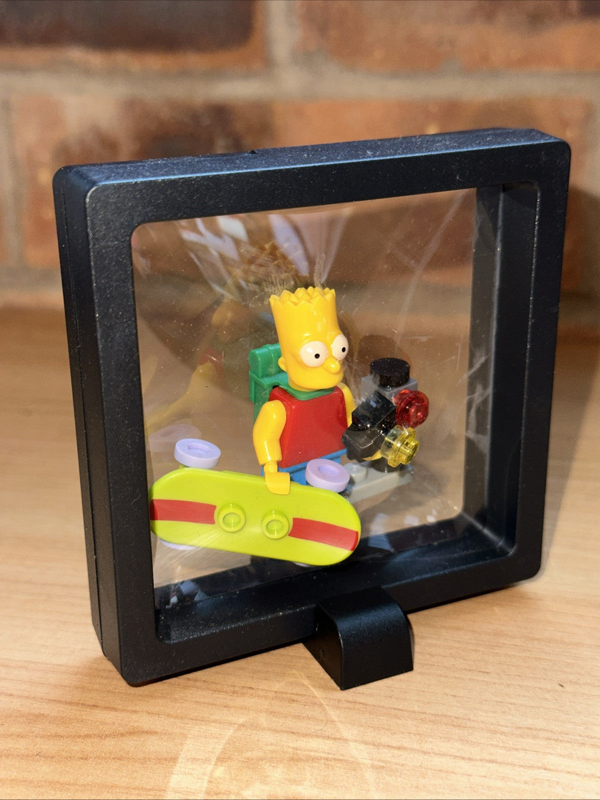 Brick Mini Figure Display Case The Simpsons With Bart Skateboarding Scene