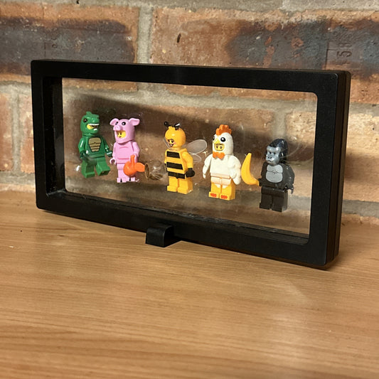 Brick Mini Figure Display Case & 5 Figures Character Scene Dino Pig Bee Chicken