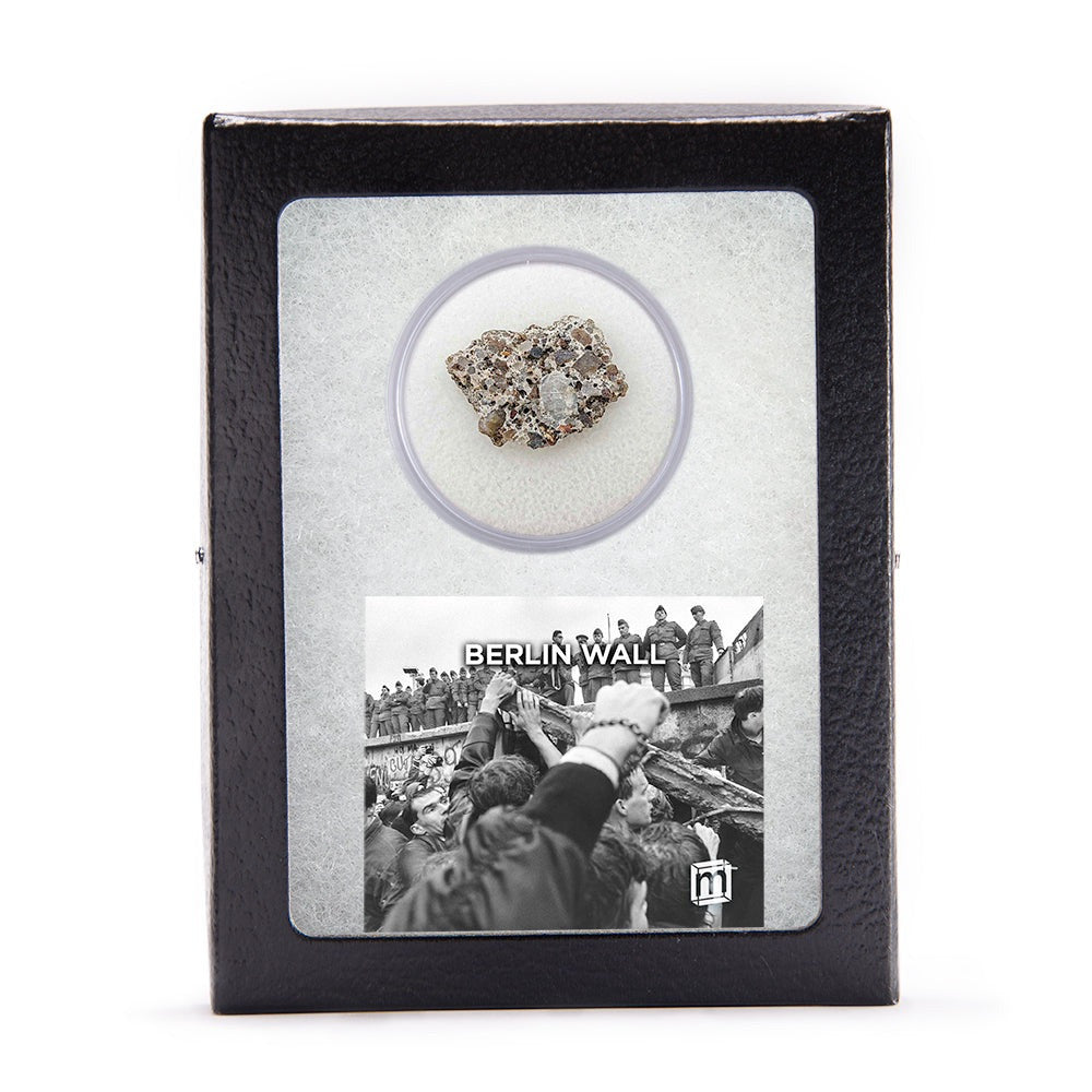 Mini Museum A Piece of the Berlin Wall in a Ryker Box Genuine With COA gift4