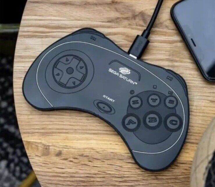 SEGA SATURN CONTROLLER WIRELESS CHARGING MAT - MOBILE I PHONE SAMSUNG GIFT IDEA - SOScollectible