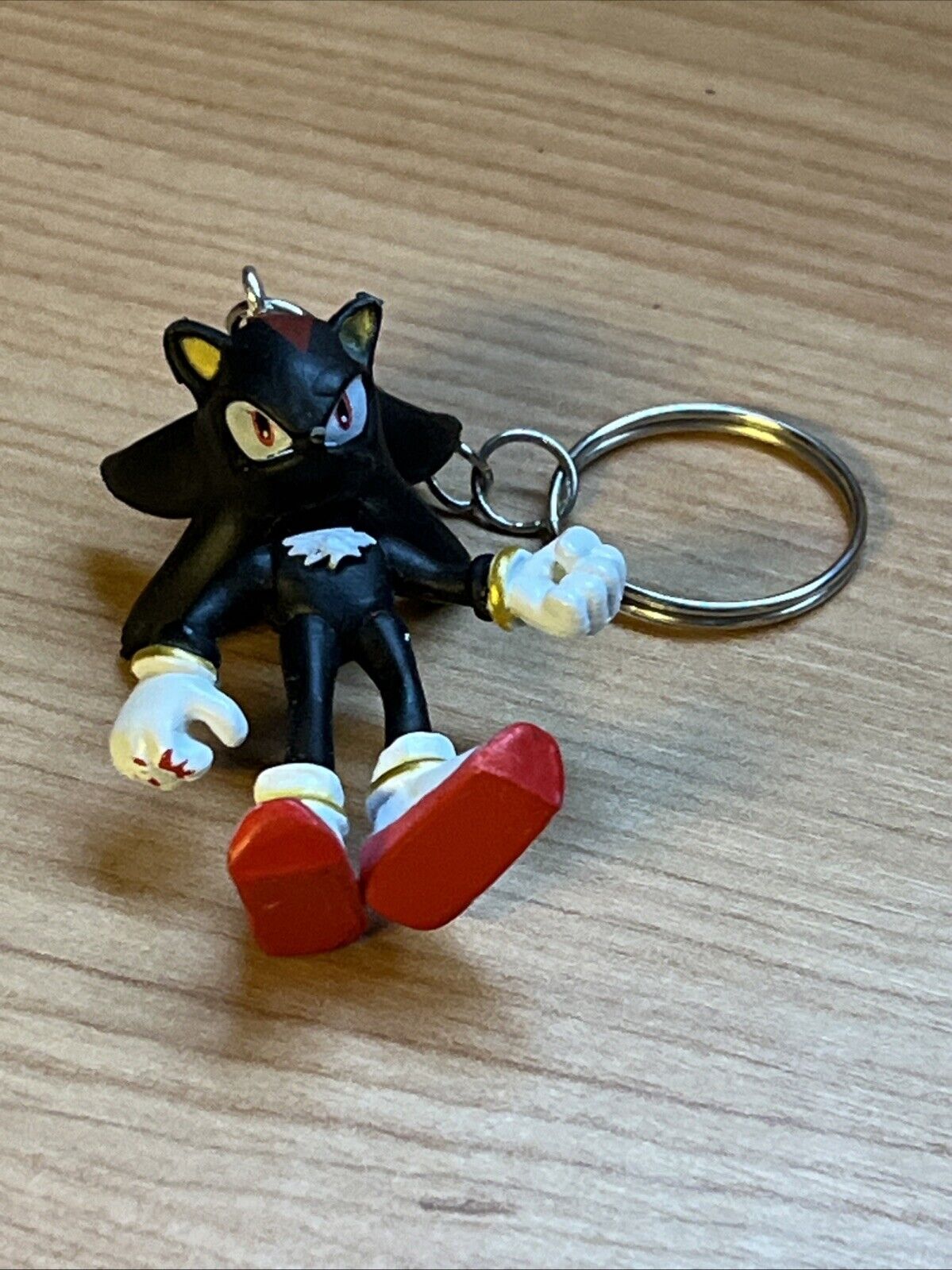 Sonic The Hedgehog SHADOW Key Keychain 🇬🇧Based Sega Gaming Key Ring gift bag - SOScollectible