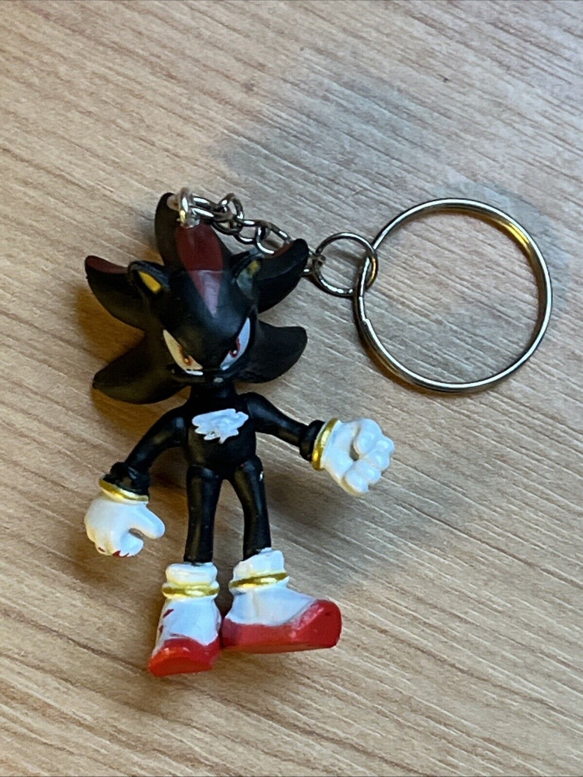 Sonic The Hedgehog SHADOW Key Keychain 🇬🇧Based Sega Gaming Key Ring gift bag - SOScollectible