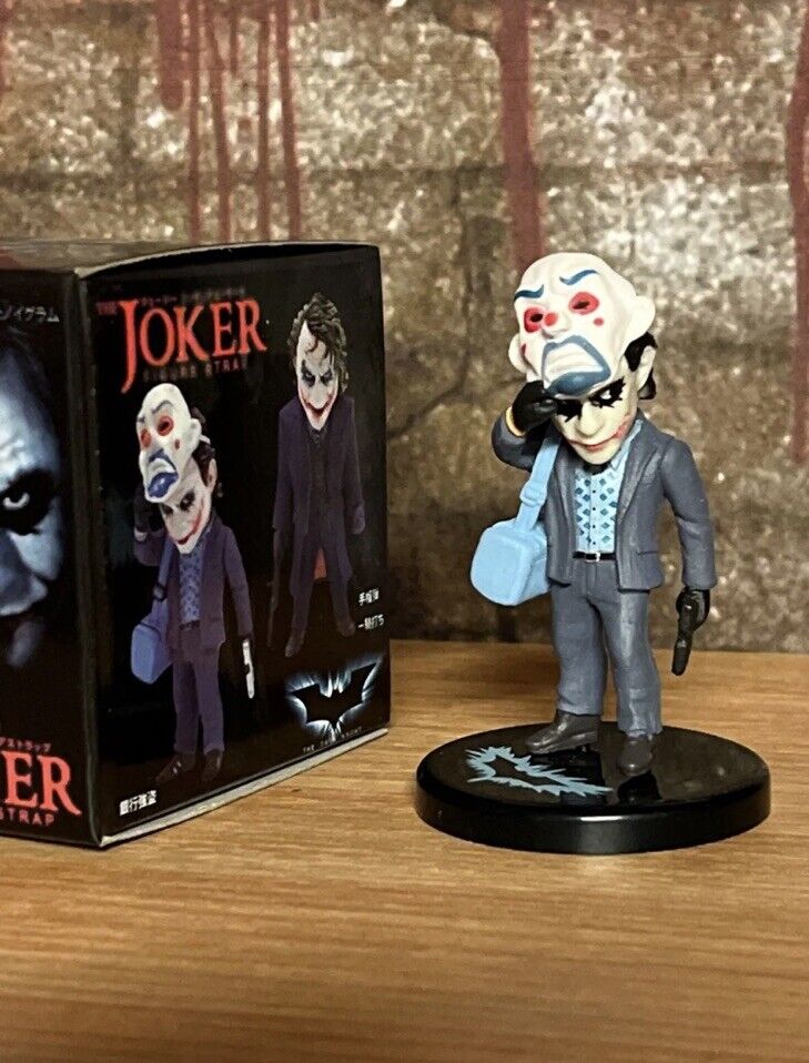 The Dark Knight Batman Joker Heath Ledger Grenades Mini Action Figure Toys box - SOScollectible