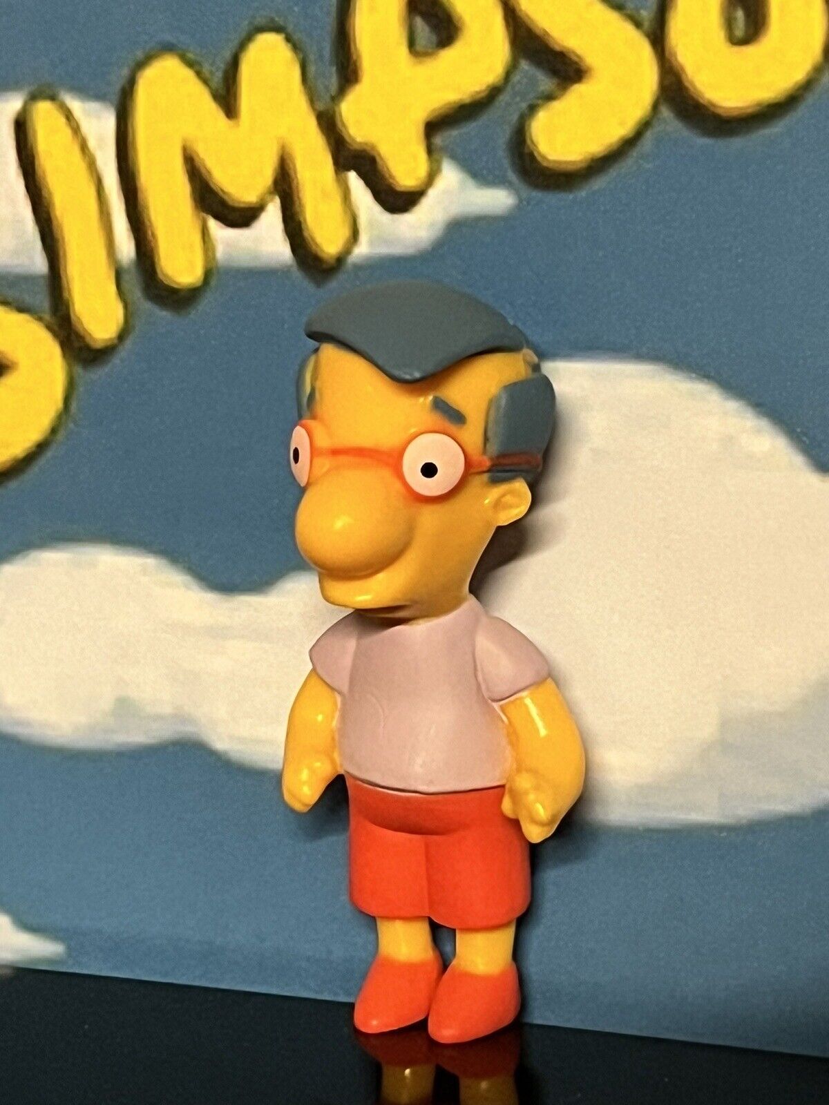 The Simpsons Greetings From Springfield Millhouse Van Hooten Collectible Fig 6cm - SOScollectible