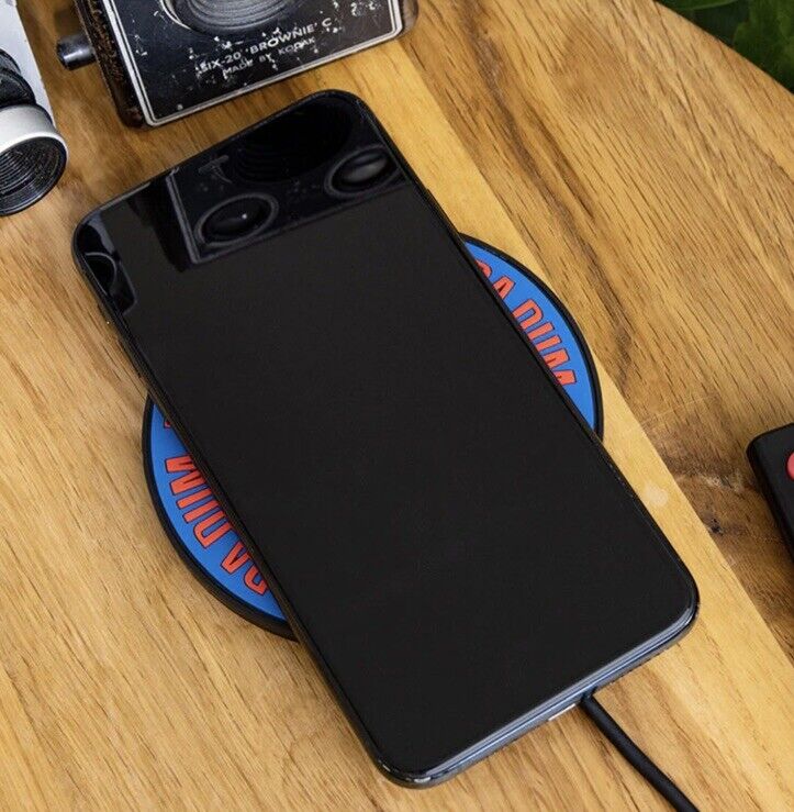 USB Official Jaws Wireless Charging Mat mobile phone charger - gift Movies Qi - SOScollectible