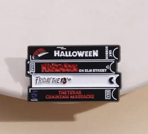 VHS Video Nasties Pin Badge Horror Halloween Nightmare Texas Chainsaw gify bag - SOScollectible