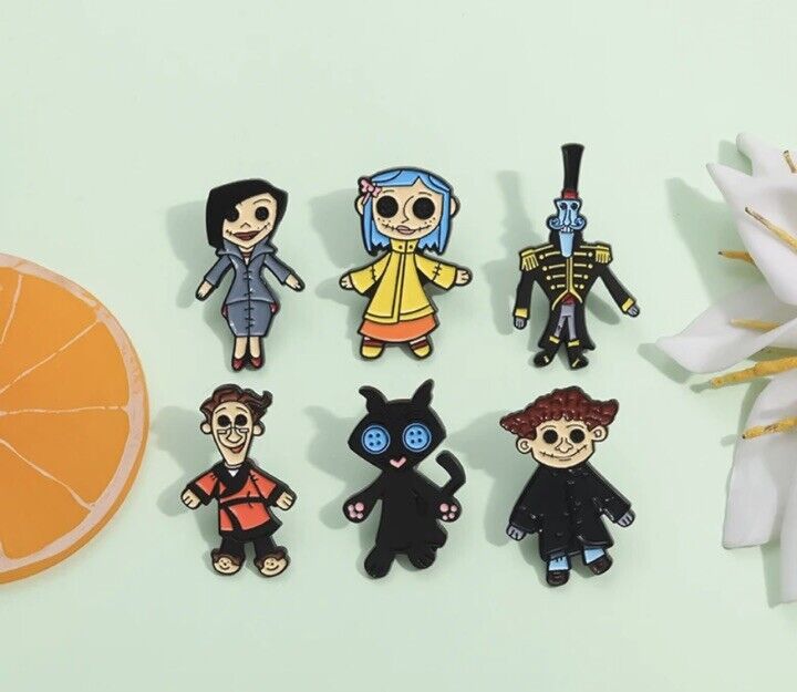 x 6 Coraline Doll Pin Enamel Metal Badge Cult Movie Gaiman Book Set gift bag - SOScollectible